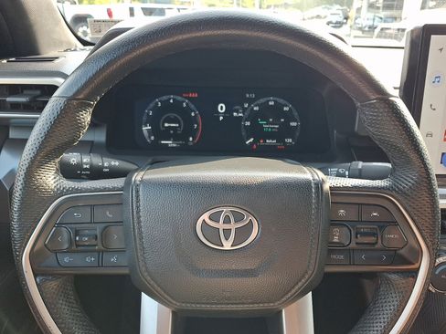Used 2024 Toyota Tacoma TRD Sport AWD/4WD image 19