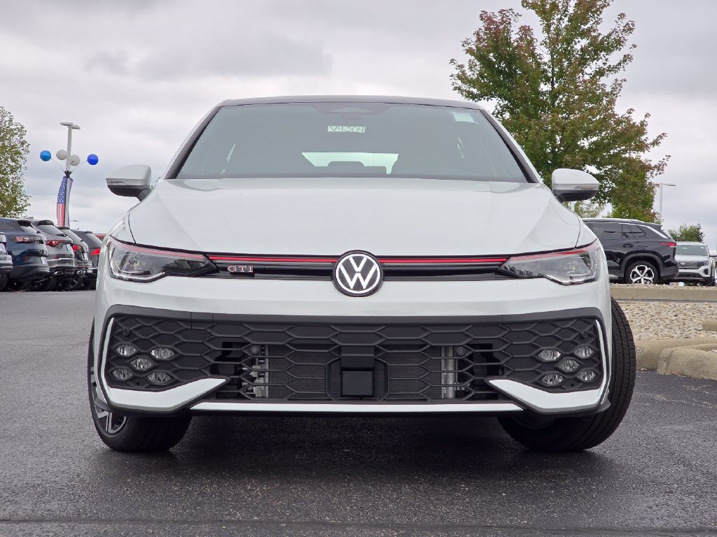 New 2026 Volkswagen GTI SE FWD image 10