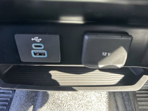 New 2025 Ford F550 4x4 Crew Cab Super Duty image 28