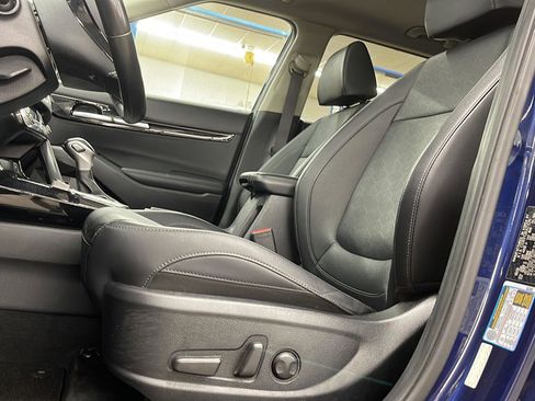 Used 2024 Kia Seltos EX image 10