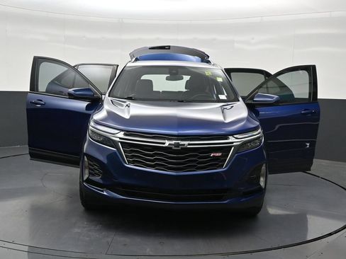 Used 2023 Chevrolet Equinox RS FWD image 42