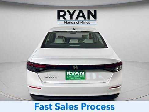 New 2025 Honda Accord SE image 7
