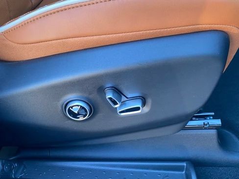New 2026 Chrysler Pacifica Pinnacle AWD/4WD image 31