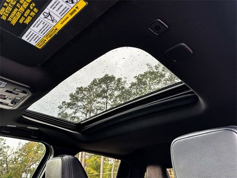 Certified 2025 Toyota Tacoma TRD Off-Road image 24