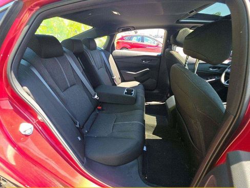 Used 2023 Honda Accord Sport image 9