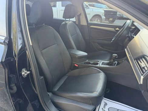 Used 2019 Volkswagen Jetta SE FWD image 18