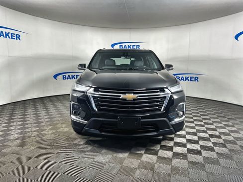 Certified 2023 Chevrolet Traverse LT w/ LT Premium Package AWD/4WD image 3