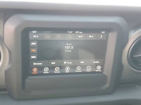 Used 2020 Jeep Gladiator Sport w/ Quick Order Package 24S image 16