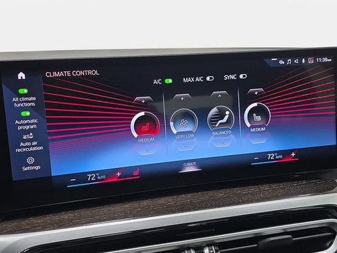 Certified 2023 BMW 330i xDrive Sedan w/ Parking Assistance Package image 21