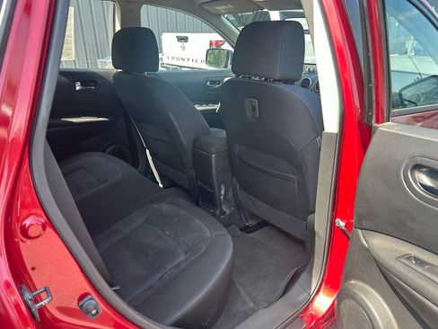 Used 2014 Nissan Rogue S w/ Convenience Package FWD image 19