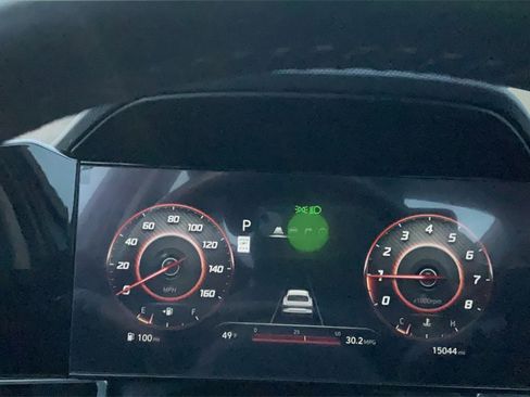 Certified 2024 Hyundai Elantra SEL w/ Convenience Package image 19