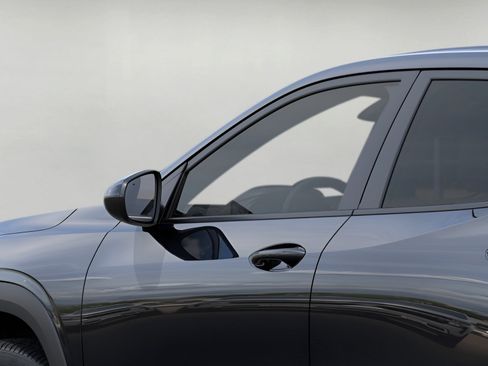 New 2026 Chevrolet Trax LS w/ LS Convenience Package FWD image 12
