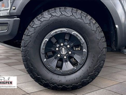 Certified 2018 Ford F150 Raptor w/ Equipment Group 802A Luxury image 9