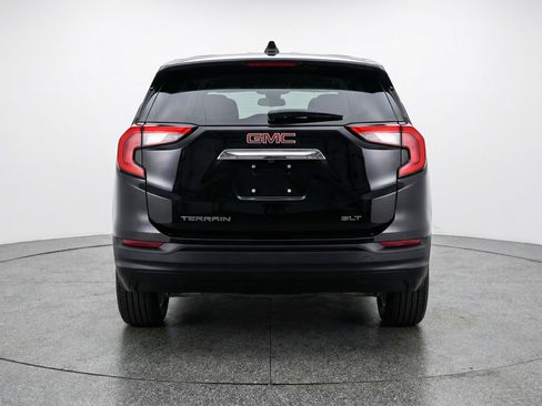 Used 2024 GMC Terrain SLE image 7