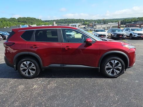 Used 2023 Nissan Rogue SV AWD/4WD image 9