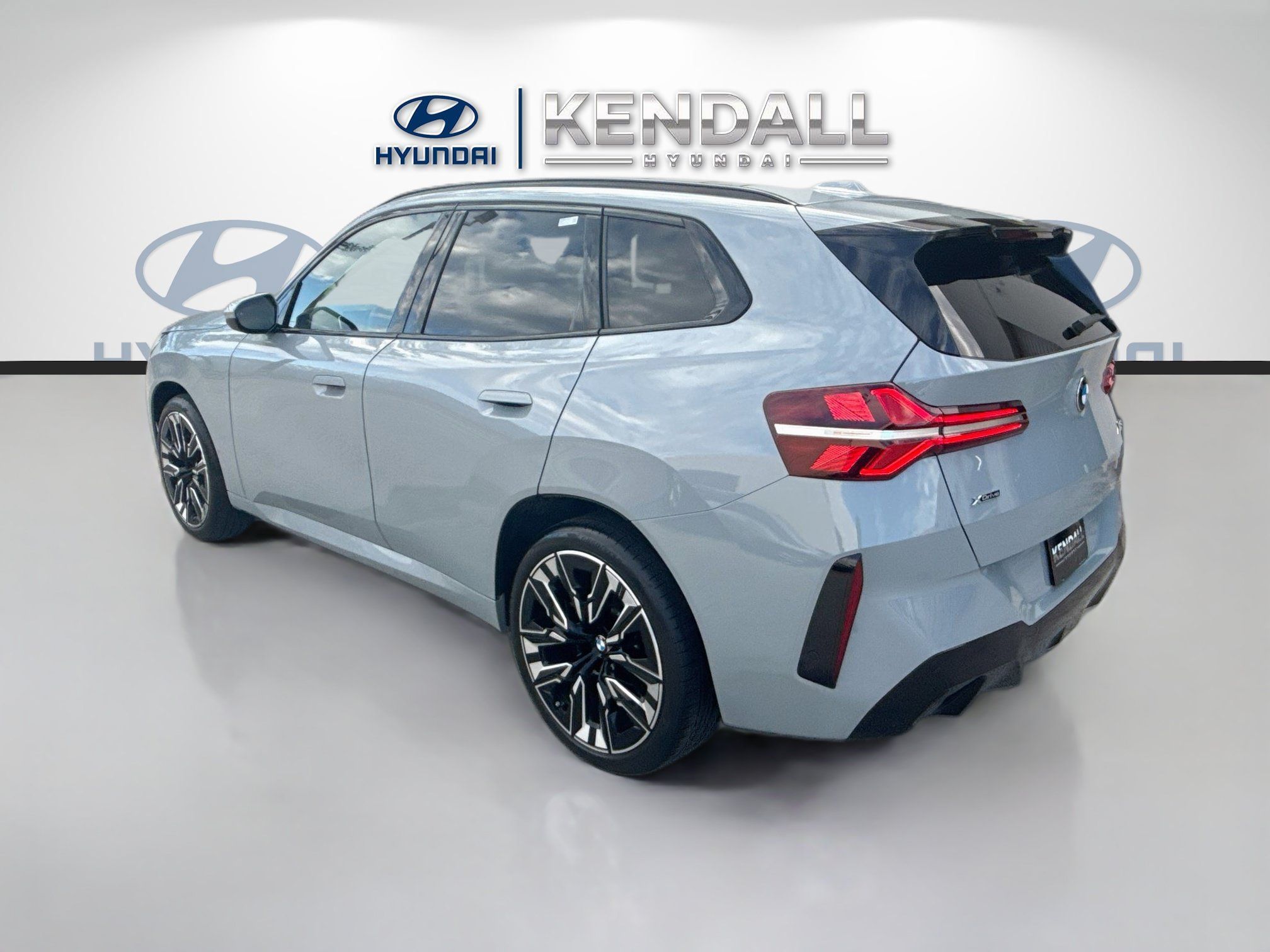 Used 2026 BMW X3 xDrive30i w/ M Sport Package AWD/4WD image 4