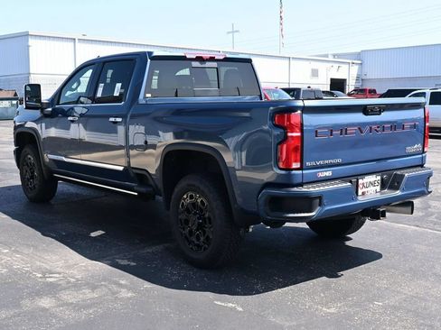Used 2026 Chevrolet Silverado 3500 High Country w/ High Country Premium Package AWD/4WD image 12