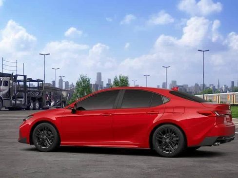 New 2026 Toyota Camry SE AWD/4WD image 5