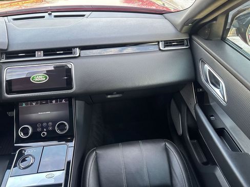Used 2020 Land Rover Range Rover Velar R-Dynamic S image 12