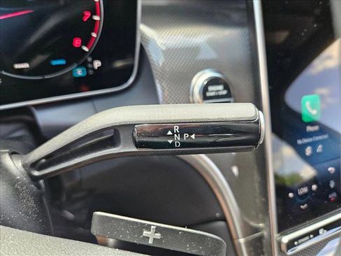 Used 2026 Mercedes-Benz GLC 300 image 12