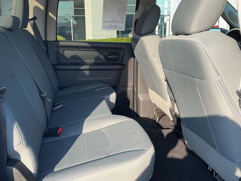 Used 2017 RAM 1500 Express AWD/4WD image 30