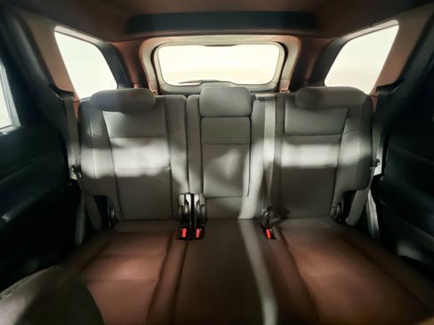 Used 2019 Jeep Grand Cherokee Laredo image 33