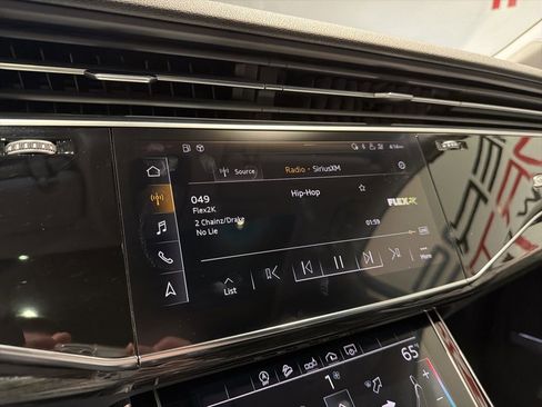 Used 2020 Audi Q7 2.0T Premium Plus w/ Premium Plus Package image 19