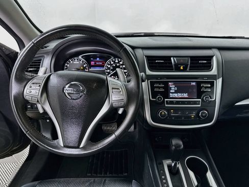 Used 2017 Nissan Altima 2.5 SR w/ Midnight Edition Package FWD image 19
