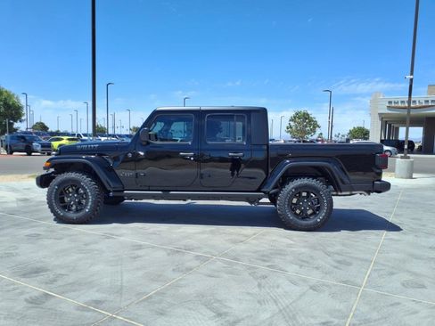 New 2025 Jeep Gladiator Willys image 3