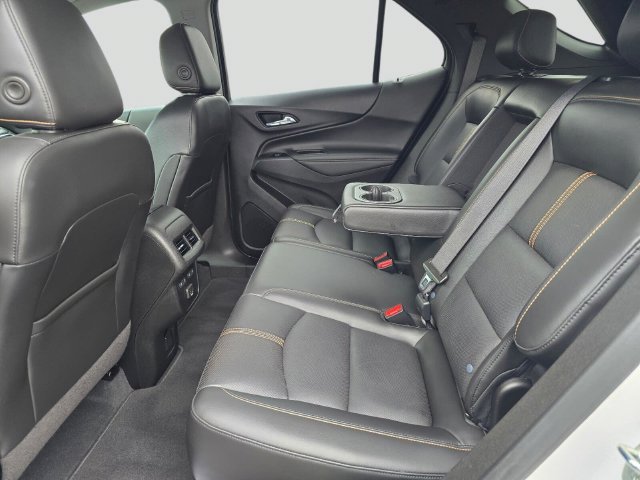 Used 2022 Chevrolet Equinox Premier AWD/4WD image 15