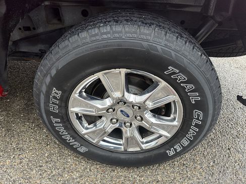 Used 2017 Ford F150 XLT w/ Equipment Group 301A Mid image 9