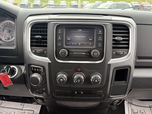 Used 2024 RAM 1500 Classic SLT AWD/4WD image 26