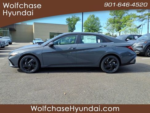 New 2026 Hyundai Elantra SEL Sport Premium FWD image 2