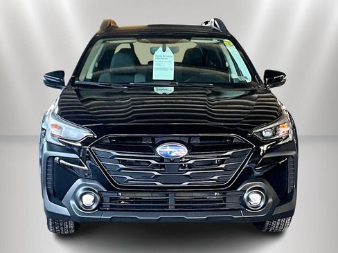 Certified 2025 Subaru Outback Onyx Edition XT image 2