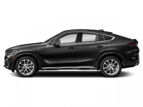 Used 2023 BMW X6 xDrive40i w/ M Sport Package image 3