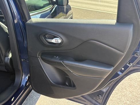 Used 2014 Jeep Cherokee Limited image 27