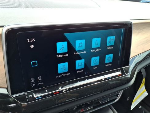 New 2026 Volkswagen Atlas SE image 19