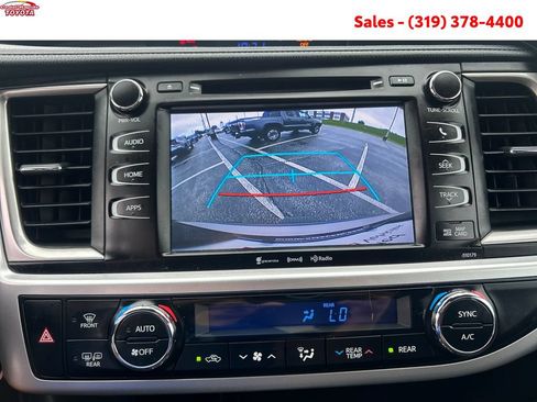 Certified 2018 Toyota Highlander SE AWD/4WD image 18