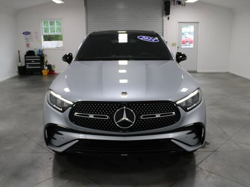Used 2024 Mercedes-Benz GLC 300 4MATIC image 3