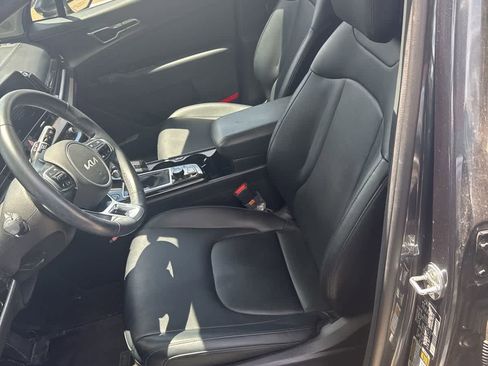Used 2023 Kia Sportage EX FWD image 8