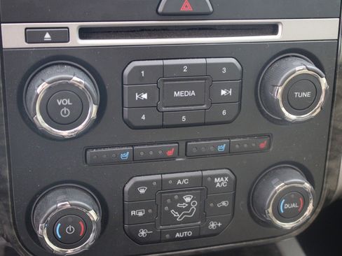 Used 2017 Ford Expedition Limited w/ Equipment Group 301A image 32