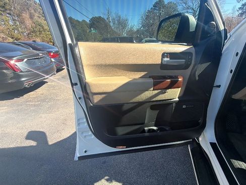 Used 2016 Toyota Sequoia Platinum image 33