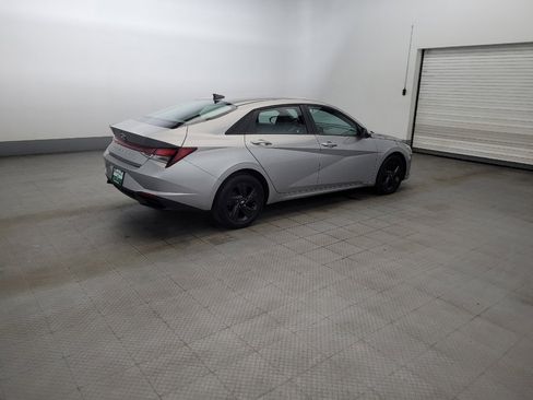 Used 2022 Hyundai Elantra SEL FWD image 10