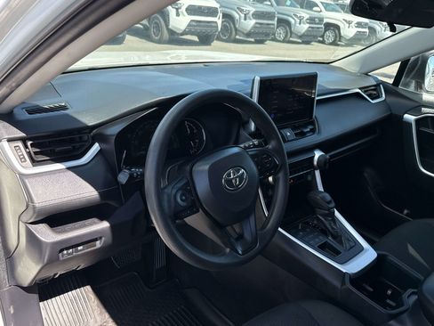 Used 2024 Toyota RAV4 LE image 10