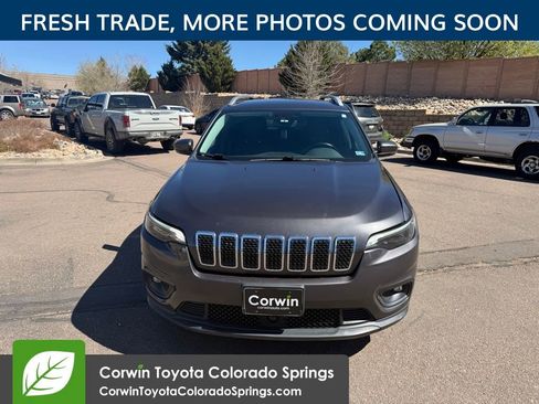 Used 2021 Jeep Cherokee Latitude Lux w/ Comfort/Convenience Group image 2