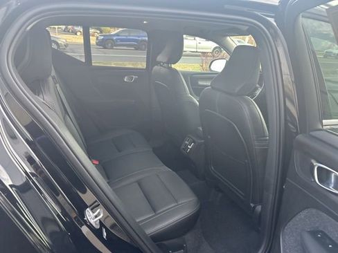Certified 2025 Volvo XC40 B5 Plus image 12
