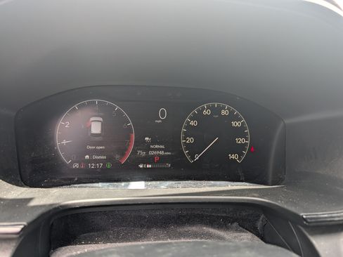 Used 2025 Honda CR-V LX image 6