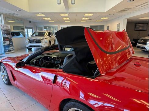 Used 2005 Chevrolet Corvette Convertible w/ Preferred Equipment Group RWD image 27
