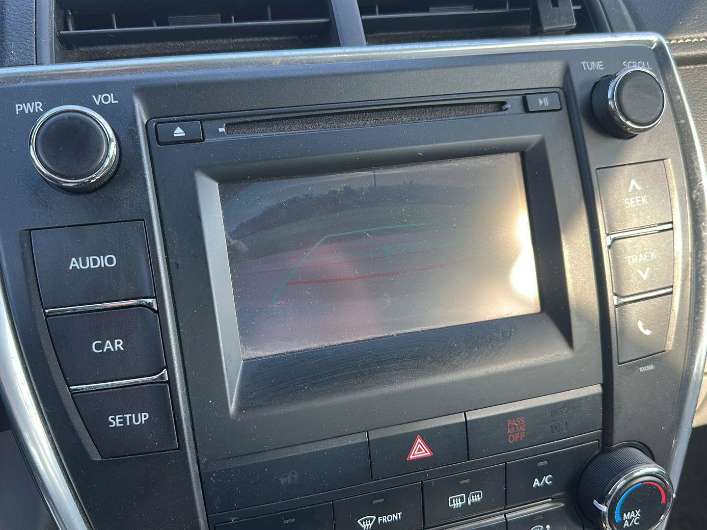 Used 2015 Toyota Camry LE FWD image 17