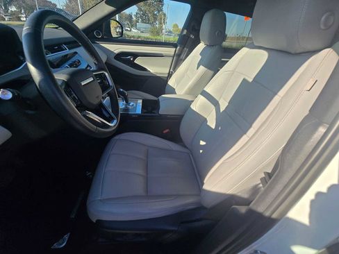 Used 2023 Land Rover Range Rover Evoque SE image 25